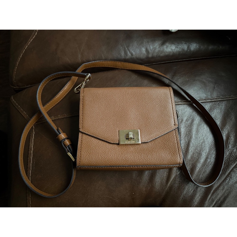 Michael Kors Tan Pebbled Leather Crossbody Bag‎ Gold Turn Lock Small Messenger